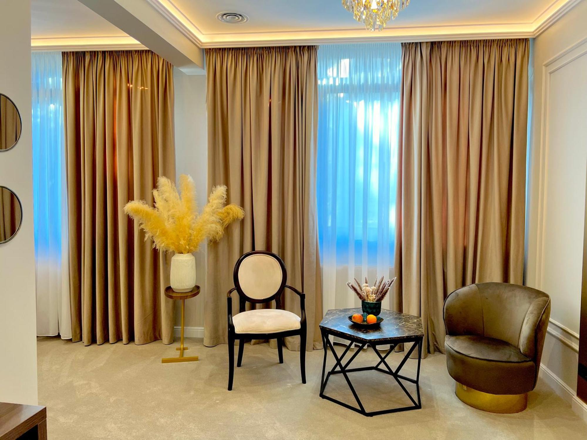 5 Continents Hotel 4*