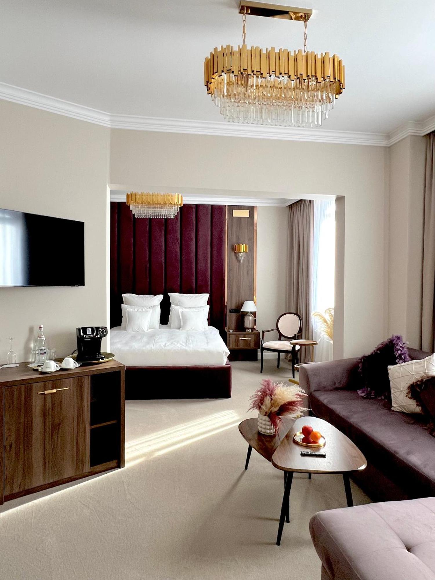 Hotel 5 Continents 4*