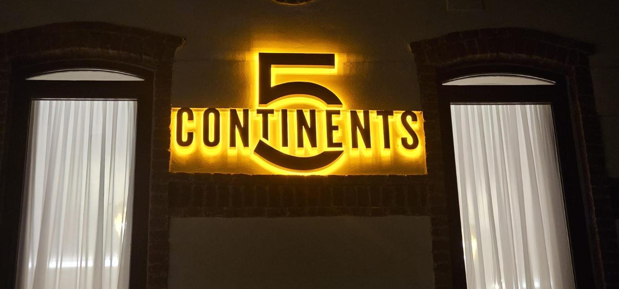 5 Continents Hotel
