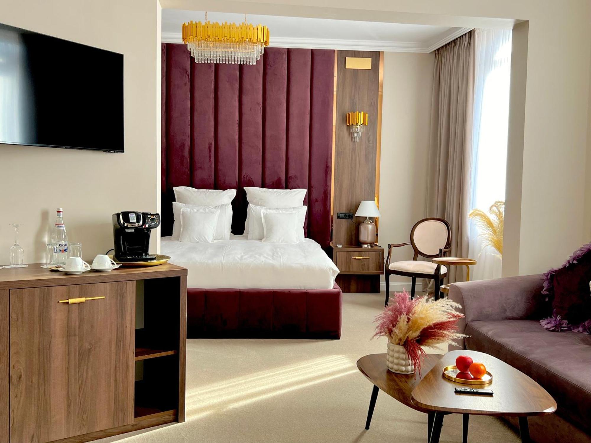 Hotel 5 Continents 4*